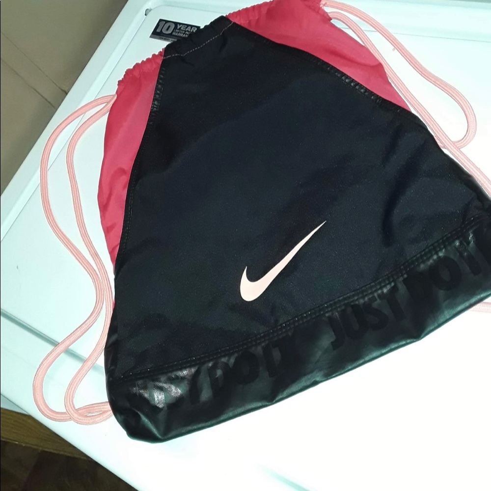 Drawstring bag